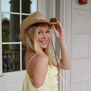 Meet your Posher, Isabel